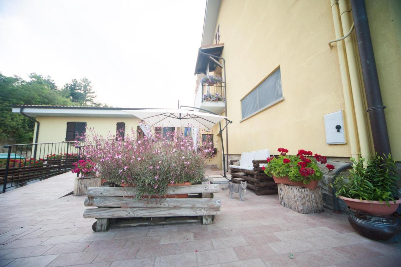 Bed and Breakfast Il Castagno Montemonaco Exterior foto