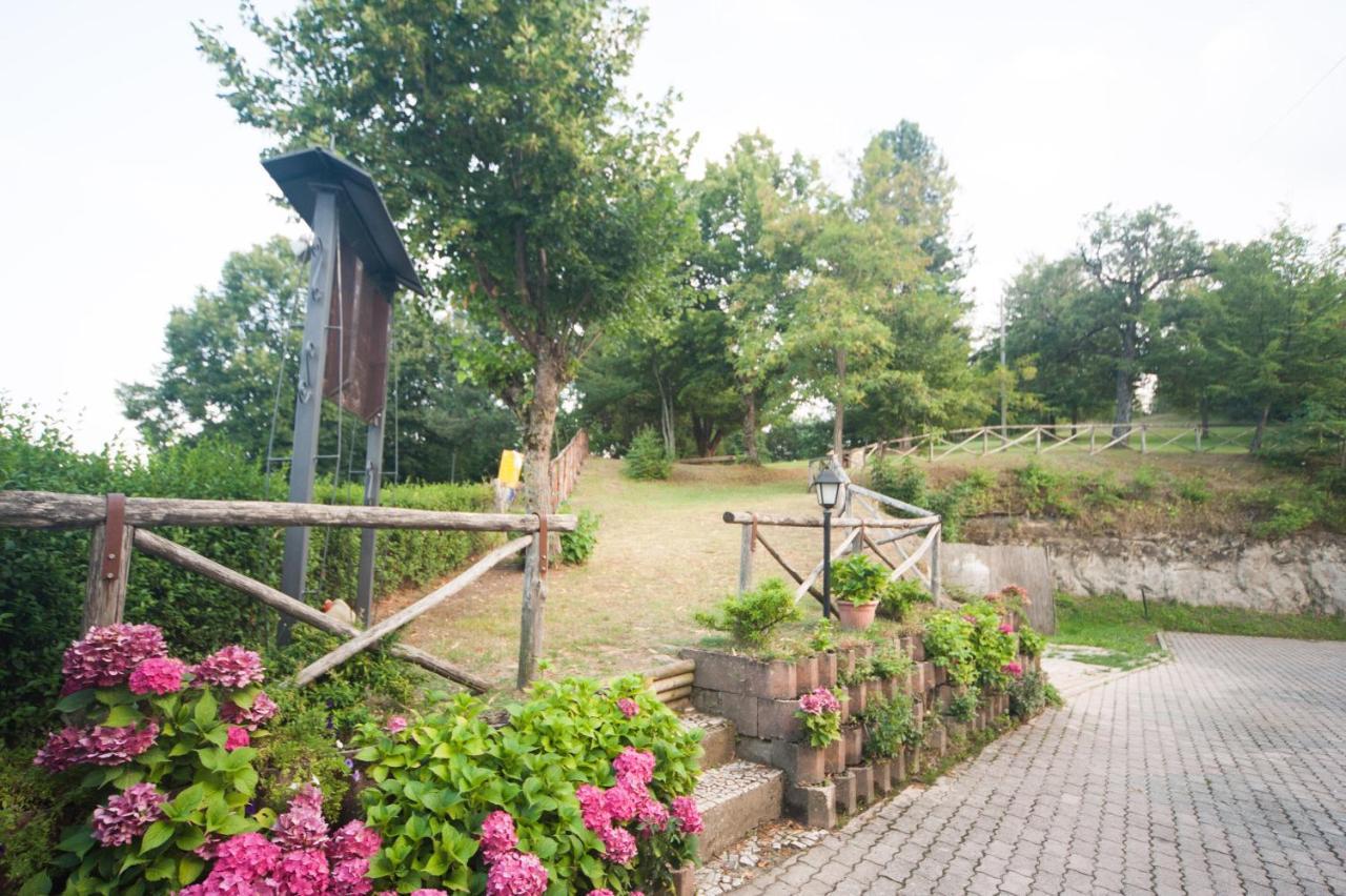 Bed and Breakfast Il Castagno Montemonaco Exterior foto